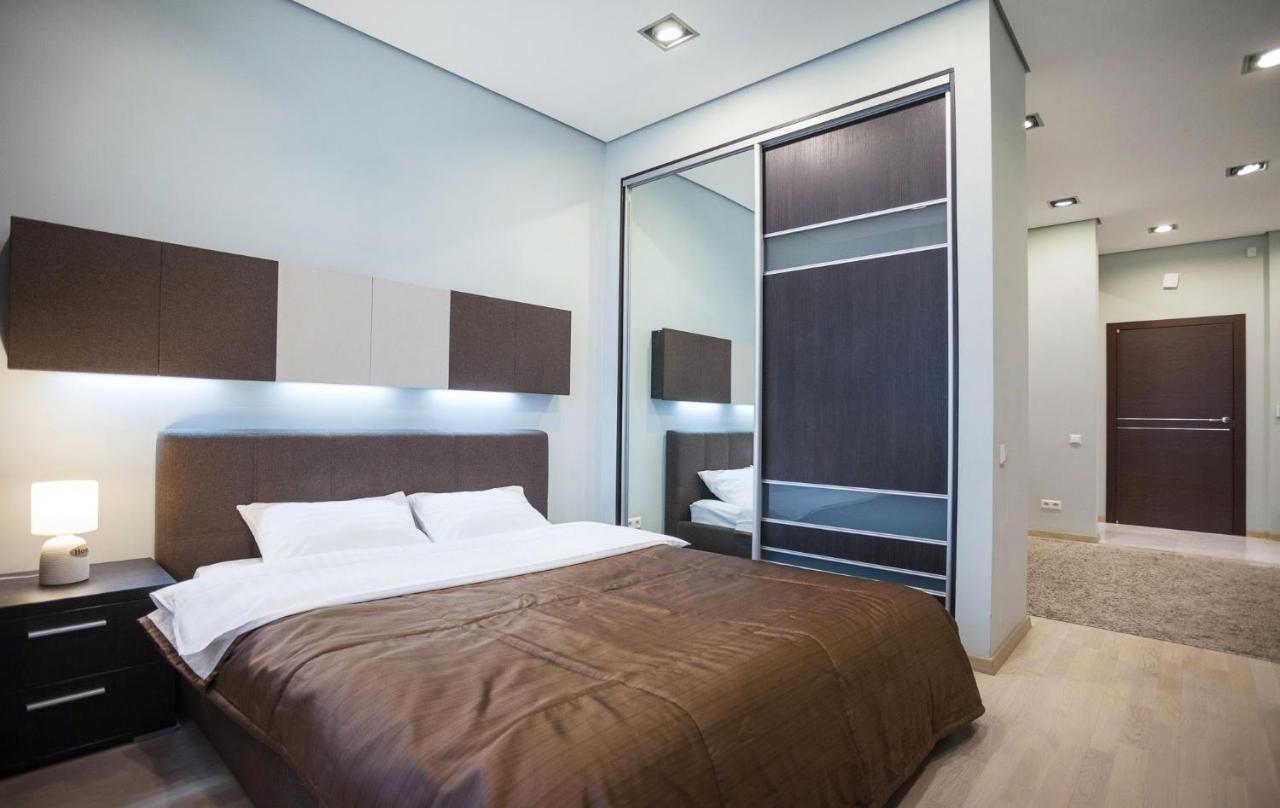 Navit Apartments With Breakfast, Near The Railway Station, The City Center And The Park Kyjev Exteriér fotografie